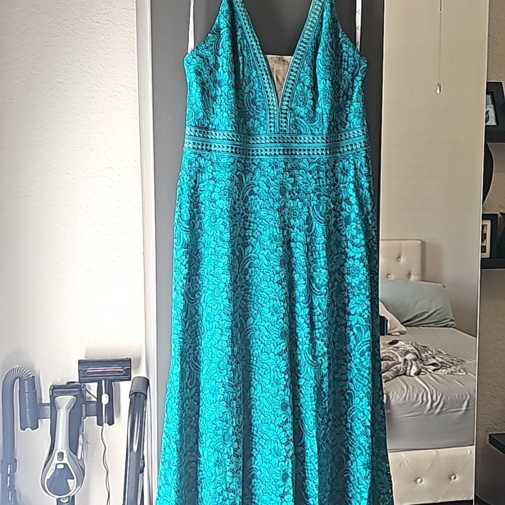 David's Bridal Emerald Green lace dress, new